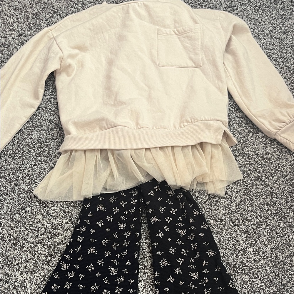 Jessica Simpson Cream and Black Kids Matching Set